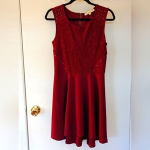 Maroon, highlow, knee length, sleeveless dress